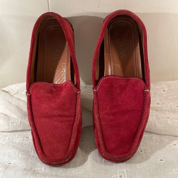 🍾Host Pick🍾Prada RED Suede Driving Loafers Unisex - Picture 1 of 14